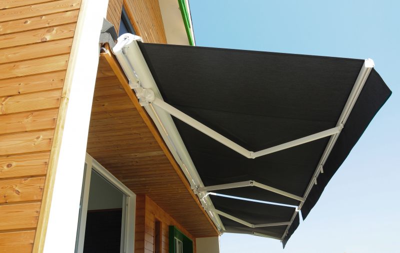 Retractable Awning Repair Services Overview